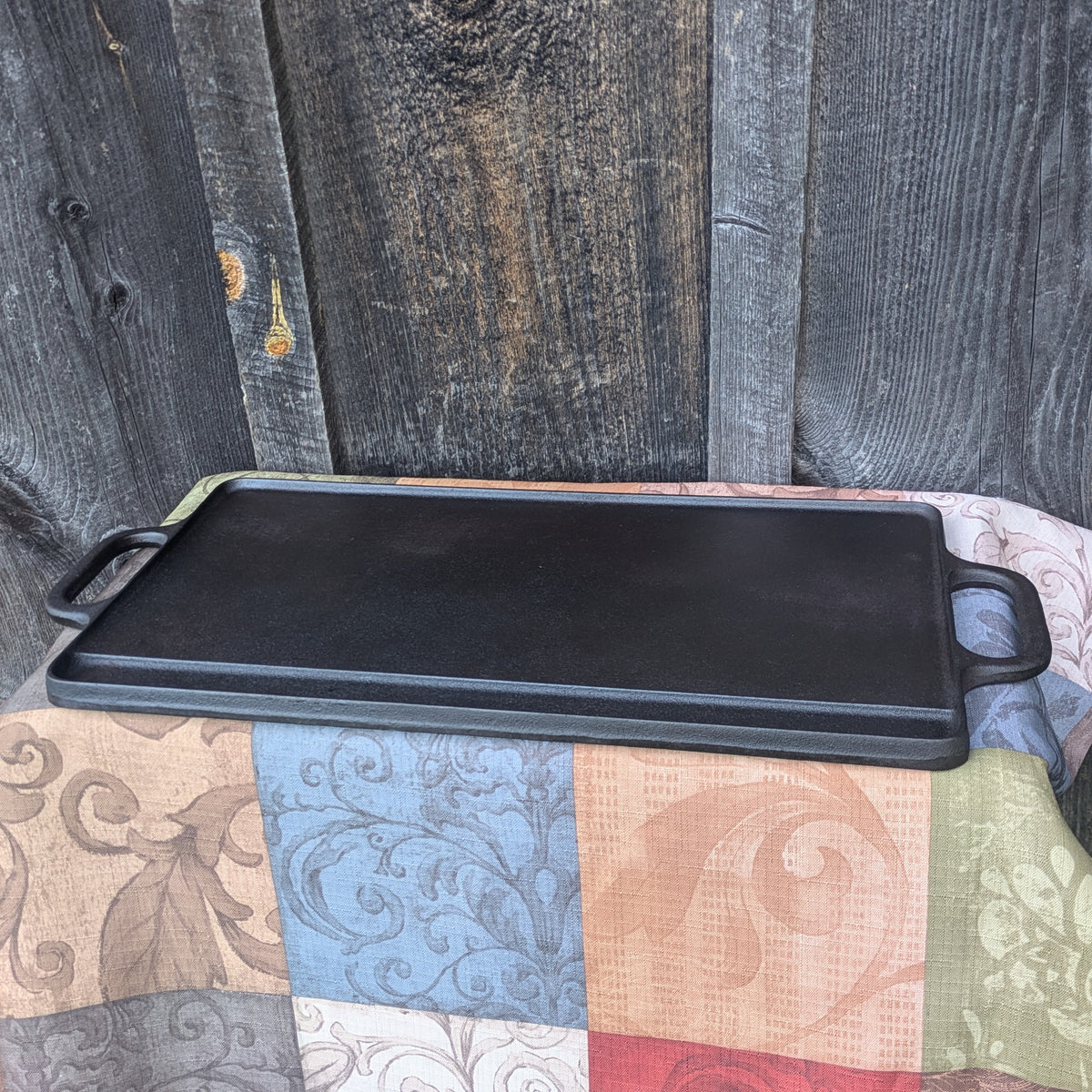 Vintage Lodge Cast Iron Reversible Griddle Grill 7G12
