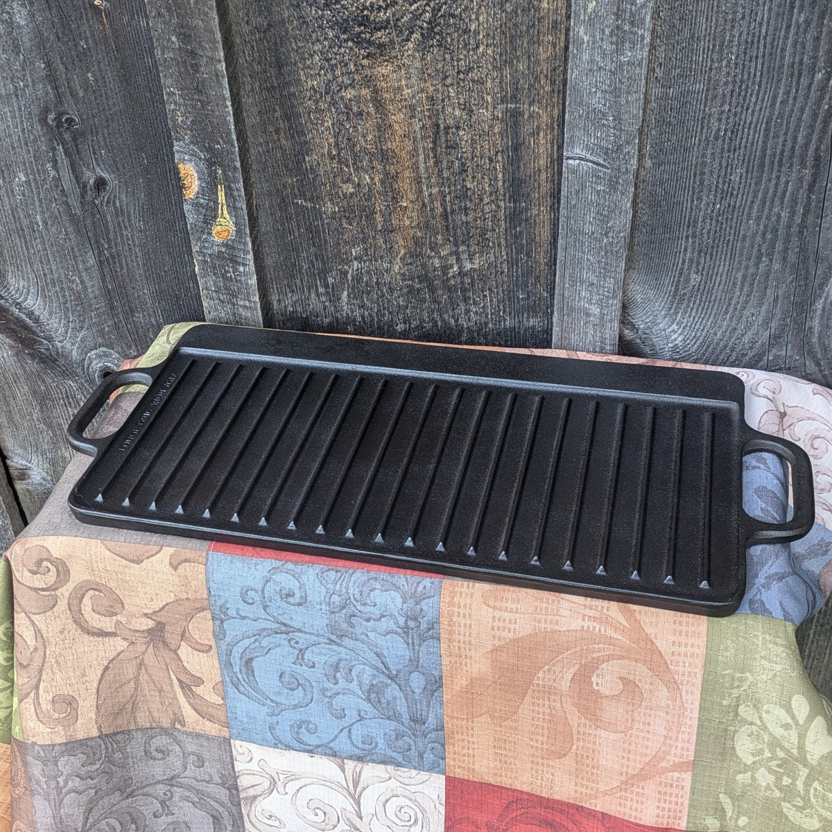 Vintage Lodge Cast Iron Reversible Griddle Grill 7G12