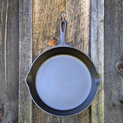 Griswold #8 Large Block Logo Cast Iron Skillet Smooth Bottom 704 P