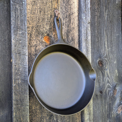 Griswold #8 Large Block Logo Cast Iron Skillet Smooth Bottom 704 P