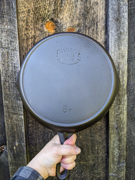 Favorite Piqua Ware #8 Cast Iron Skillet with Smiley Logo and Heat Ring