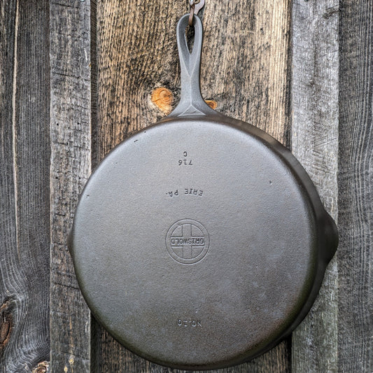Griswold Small Block Logo #10 Cast Iron Skillet with Early Handle 716 C