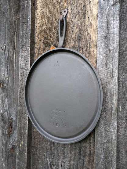 Wagner Ware Cast Iron Skillet Griddle #9 1109