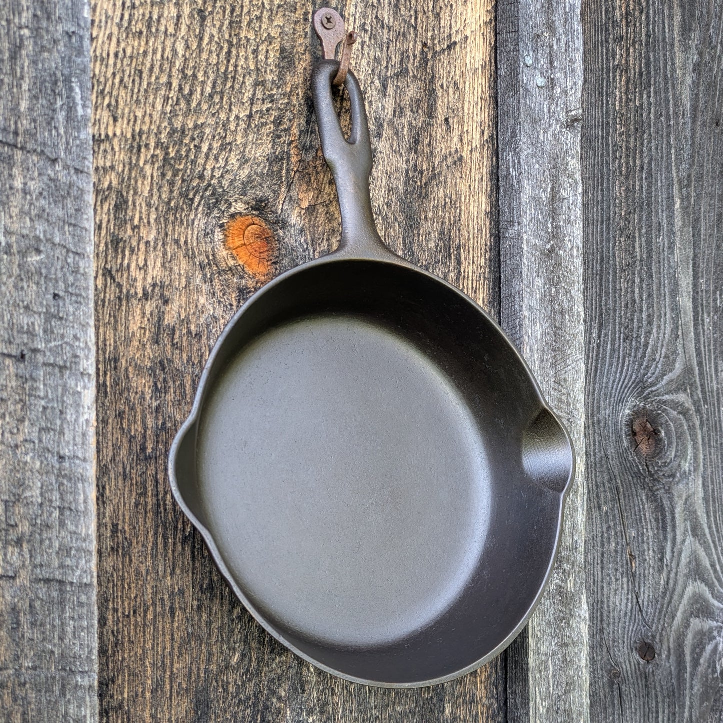 Vintage Griswold Iron Mountain #5 Cast Iron Skillet 1030