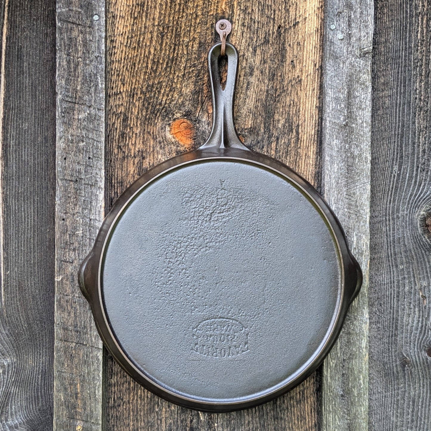 Favorite Piqua Ware #9 Cast Iron Skillet with Smiley logo and Heat Ring