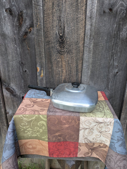Vintage Magnalite Cast Aluminum Square Skillet with Lid #4510 by Wagner Ware