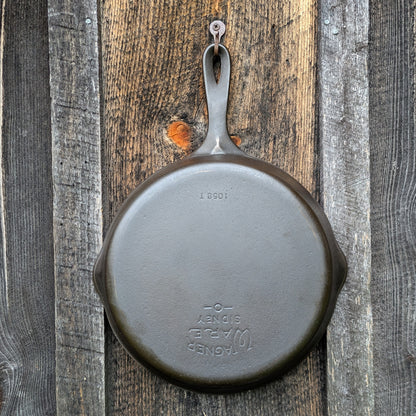 Vintage Wagner Ware Sidney O #8 Cast Iron Skillet 1058 T