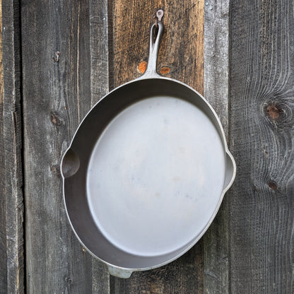 Griswold #14 Cast Iron Skillet with Large Block Logo 718
