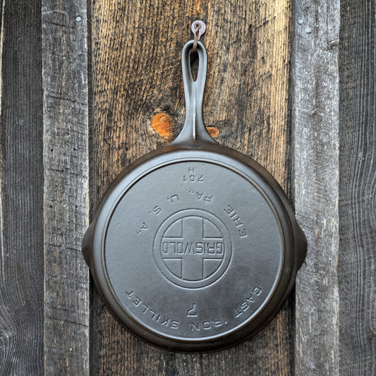 Vintage Griswold #7 Skillet with Large Block Logo and Heat Ring 701 H