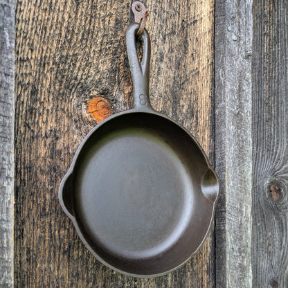 Griswold Slant EPU Logo #3 Cast Iron Skillet 709 B