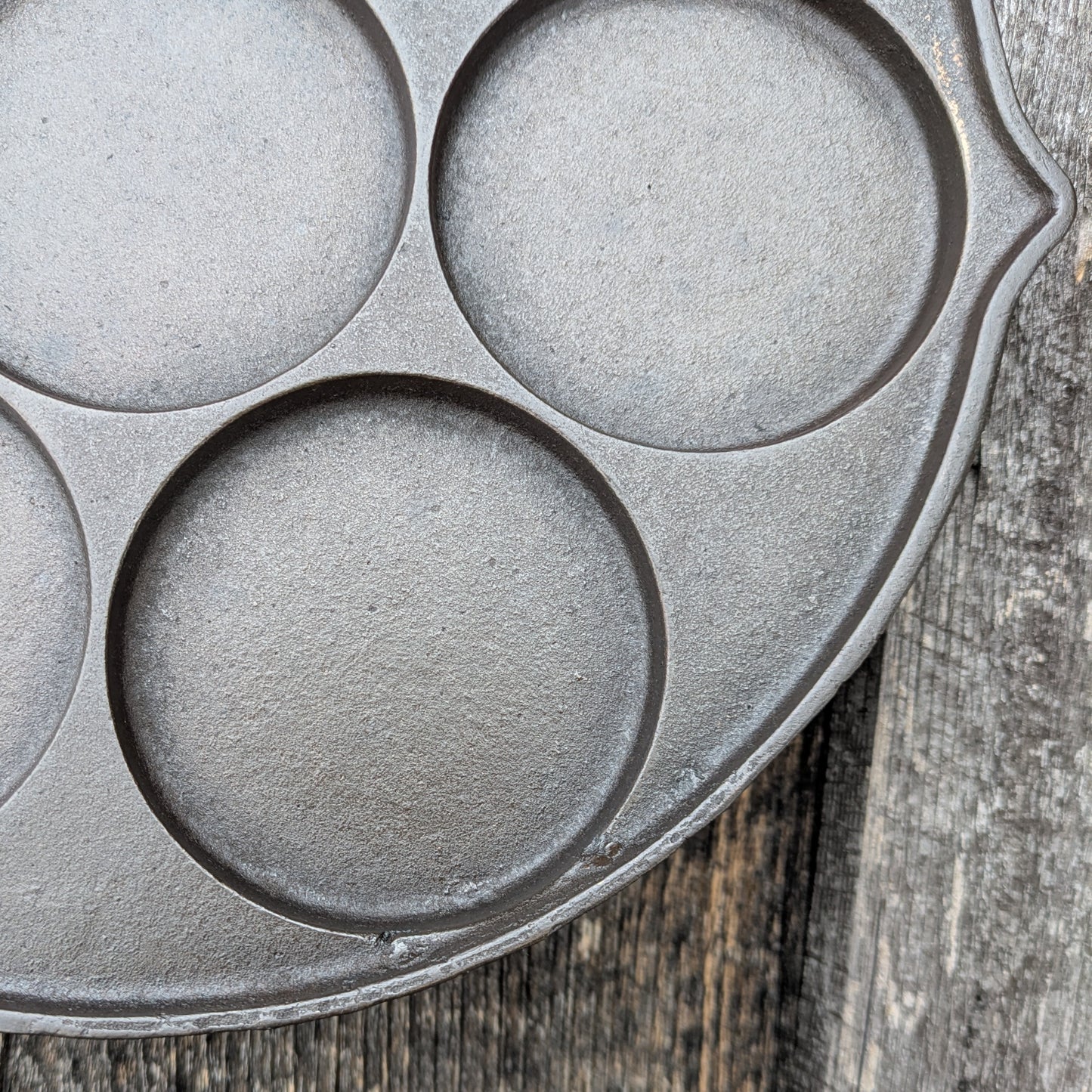 Vintage Griswold Cast Iron Plett Pan No. 34