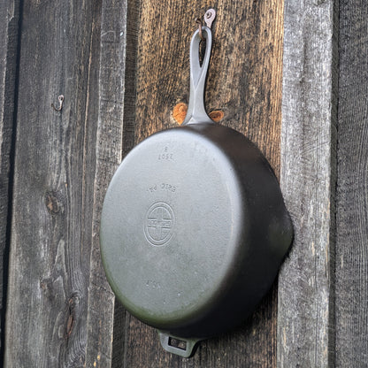 Vintage Griswold Hinge Tab #7 Cast Iron Skillet 2507
