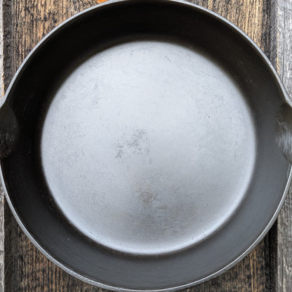 Vintage Griswold #6 Cast Iron Skillet with Large Block Logo 699 J