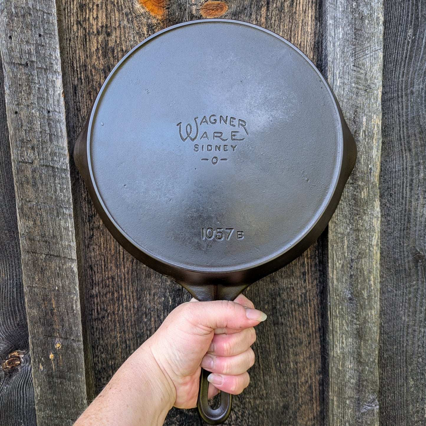 Vintage 1920's Wagner Ware Centered Logo 7 1057 B