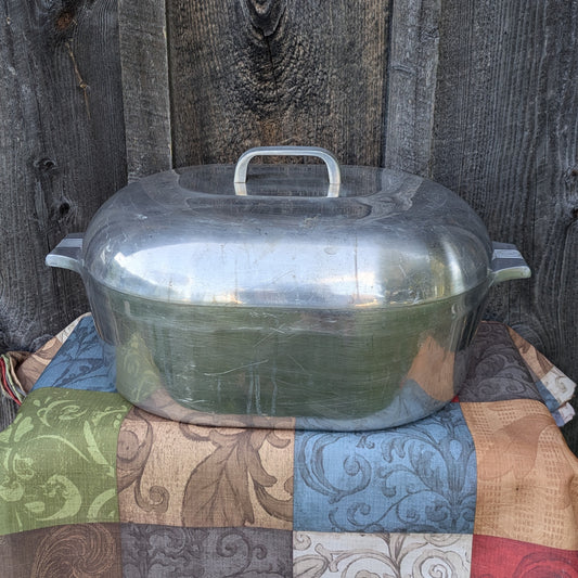 Magnalite Cast Aluminum 13 Quart Oval Roaster 4267-P by Wagner Ware