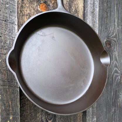 Griswold #10 Cast Iron Skillet with Small Block Logo and Early Handle 716 B