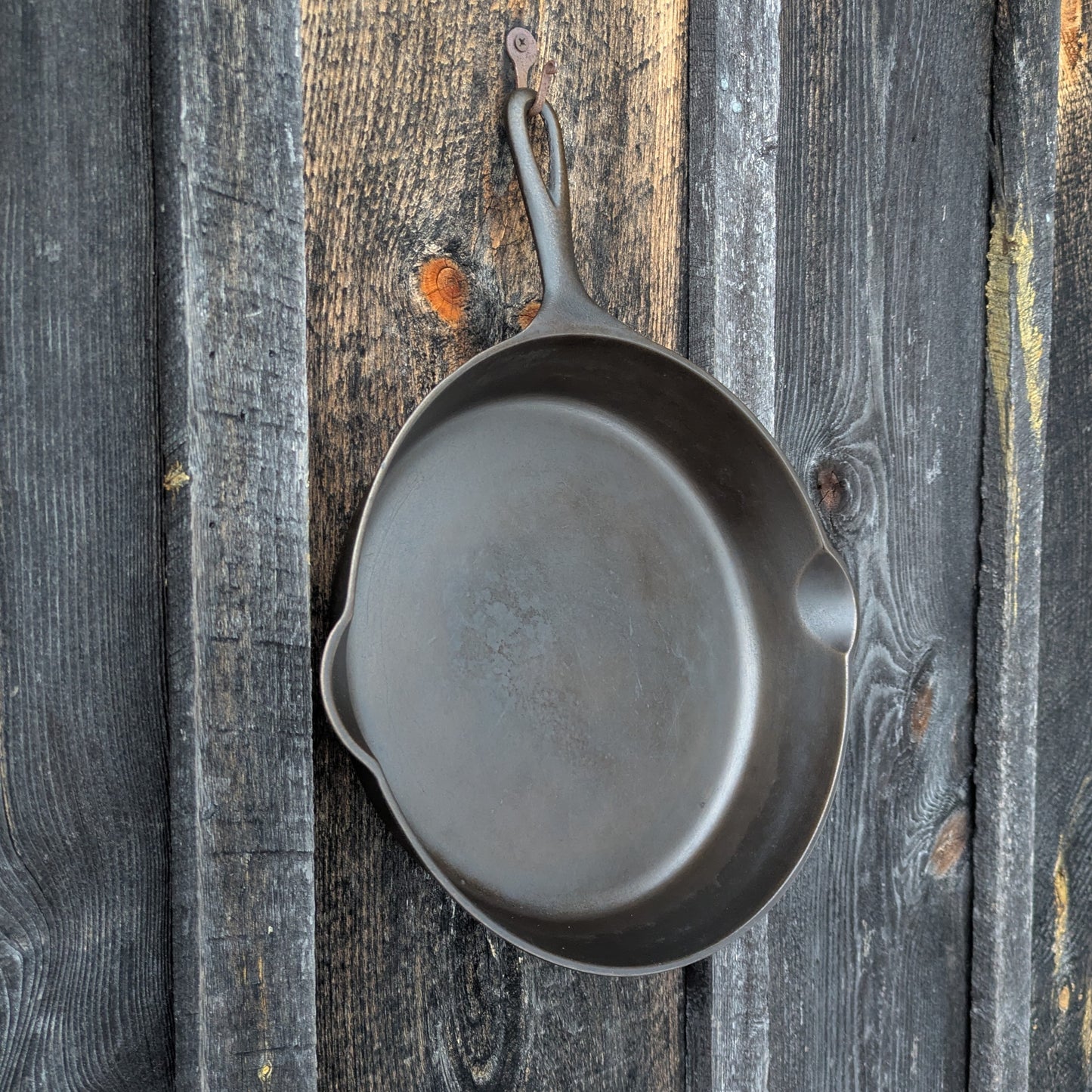 Griswold #9 Cast Iron Skillet with Heat Ring and Slant Erie Logo 710