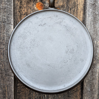 Griswold #9 Cast Iron Round Skillet Griddle, Large Block Logo 609 A