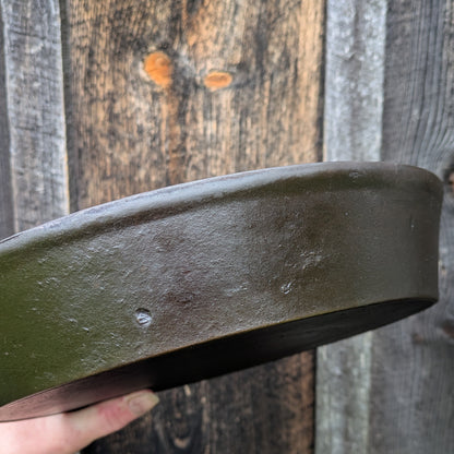 Antique Wagner Ware Arc/Straight Logo #9 Cast Iron Skillet