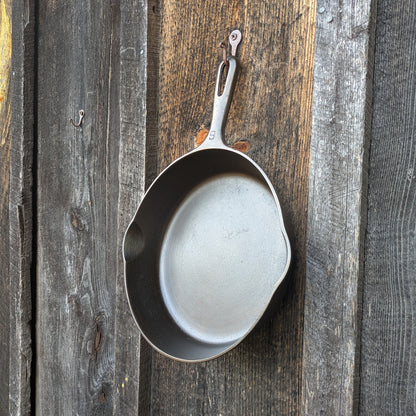 Griswold Small Block Logo #6 Cast Iron Skillet with Late Handle 699 W