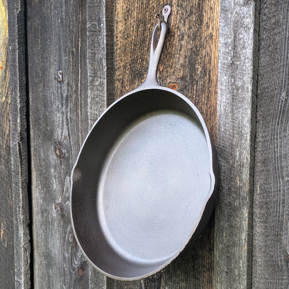 Vintage 1930's 3 Notch Lodge #10 Cast Iron Skillet