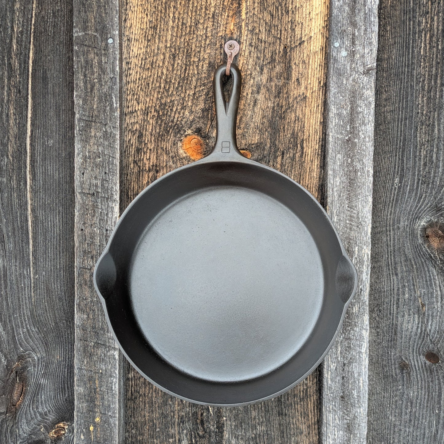 Vintage Griswold #8 Cast Iron Skillet with Small Block Logo and Early Handle 704 F