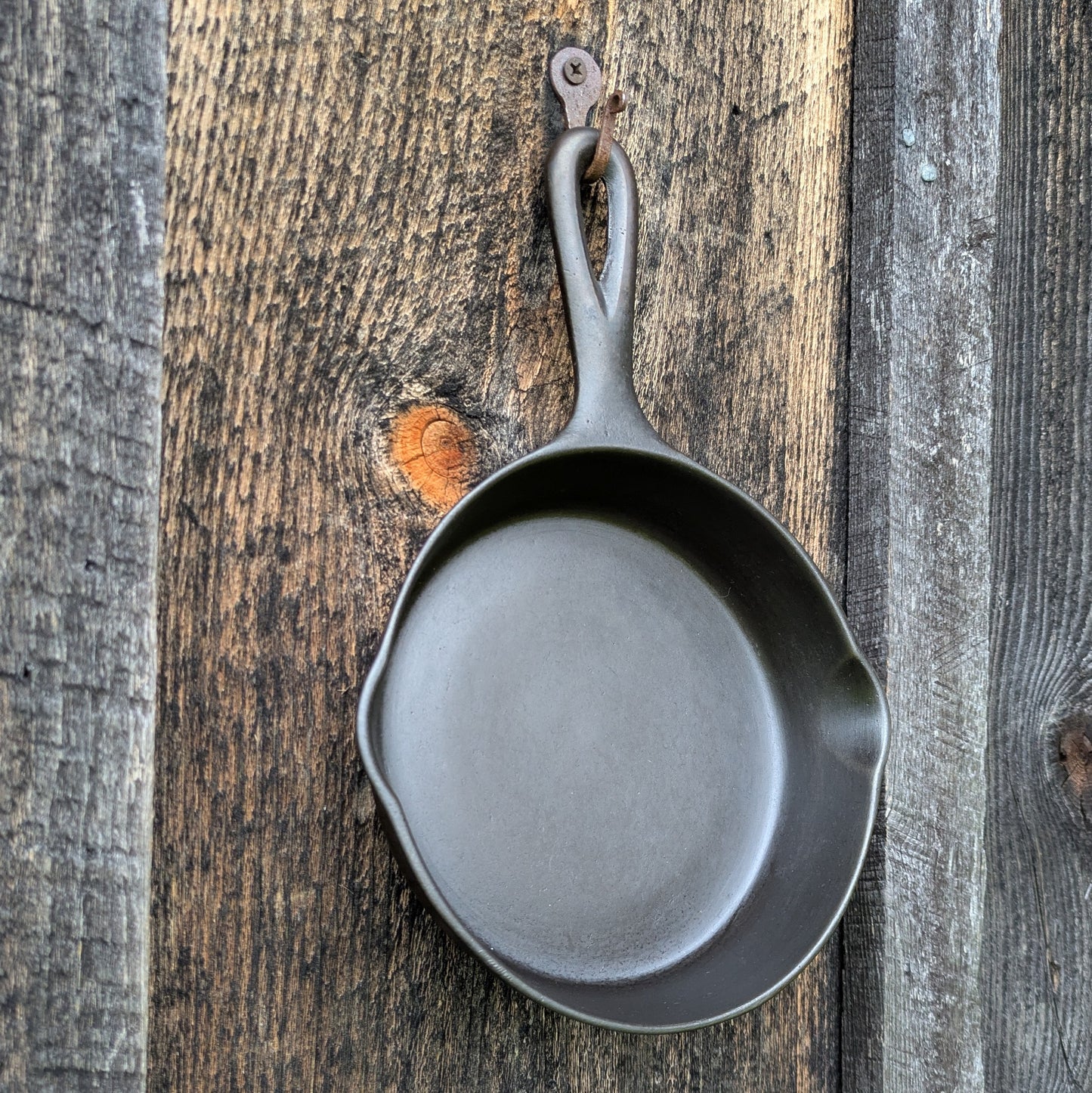Antique Wapak #3 Taper Logo Cast Iron Skillet