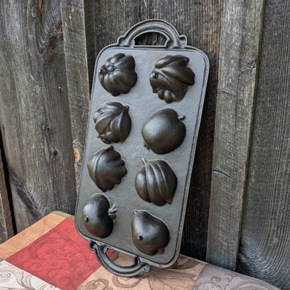 John Wright Fall Harvest Cast Iron Gem Pan