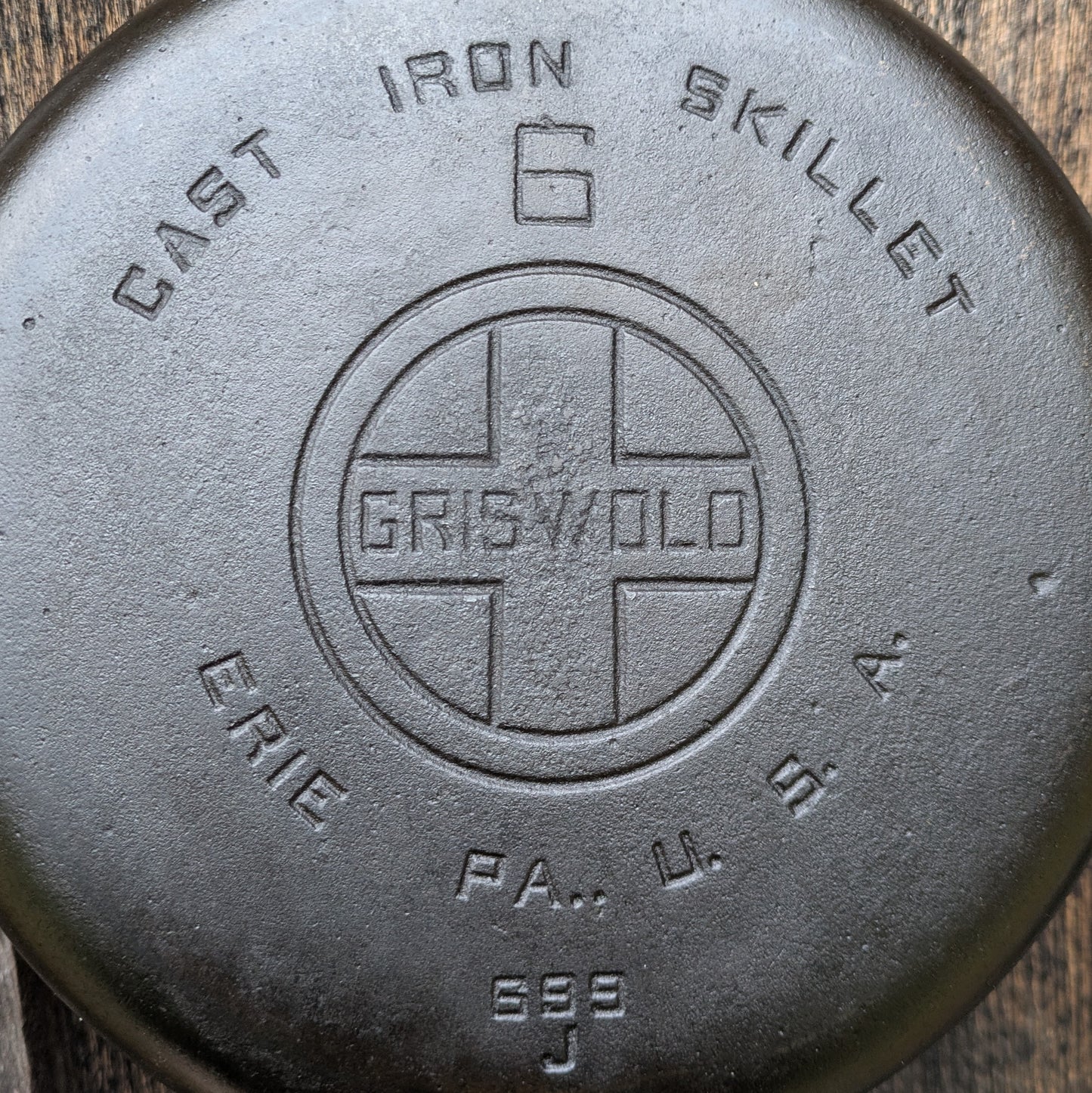 Vintage Griswold #6 Cast Iron Skillet with Large Block Logo 699 J