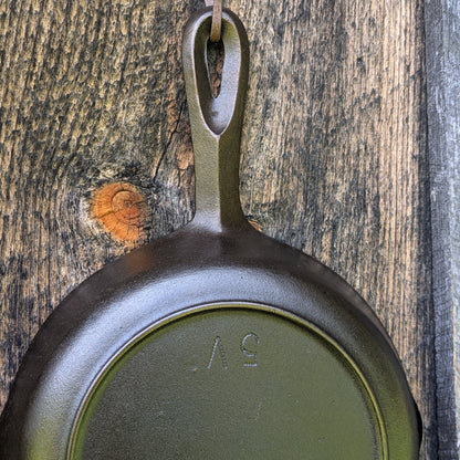 Vintage BSR Red Mountain #5 Cast Iron Skillet