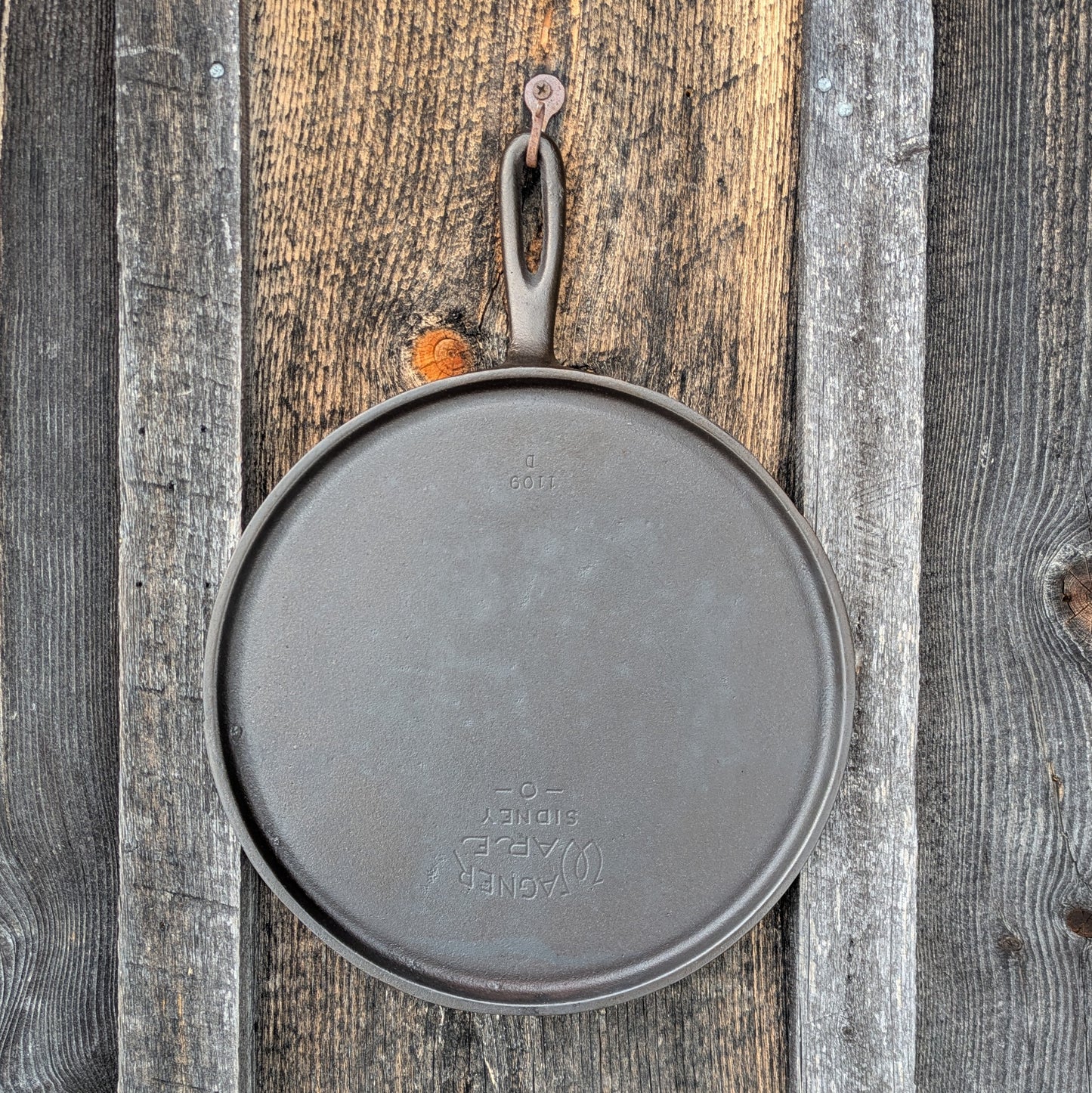 Wagner Ware Cast Iron Skillet Griddle #9 1109 D