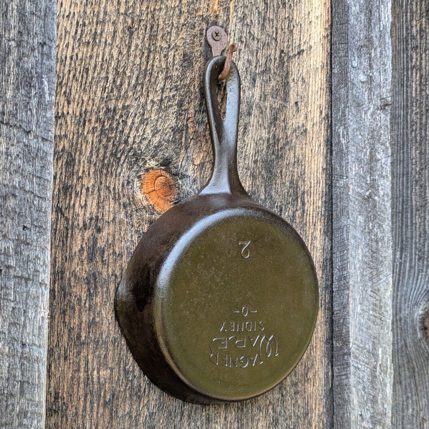 Vintage Wagner Ware #2 Cast Iron Skillet