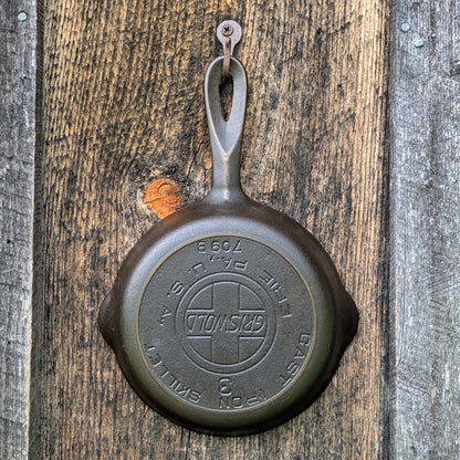 Griswold Slant EPU Logo #3 Cast Iron Skillet 709 B
