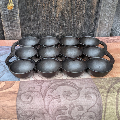 Antique Cast Iron Golf Ball Gem Pan