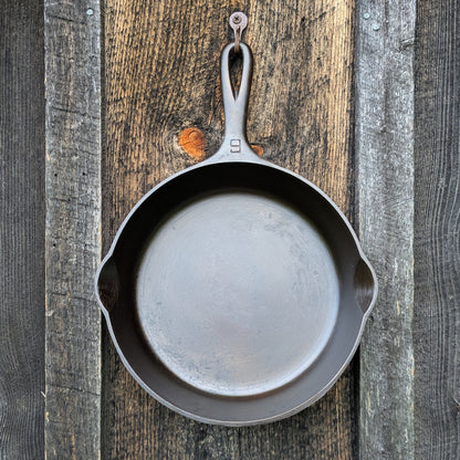 Vintage Griswold #6 Cast Iron Skillet with Large Block Logo 699 A