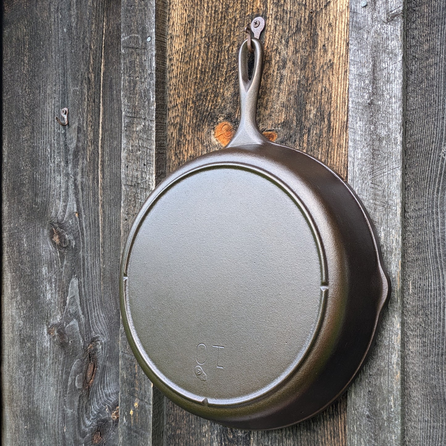 Vintage 1930's 3 Notch Lodge #10 Cast Iron Skillet