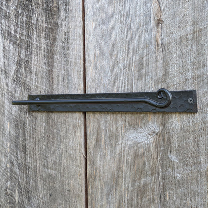Hand Forged Paper Towel Holder with Hammer Finish Backplate