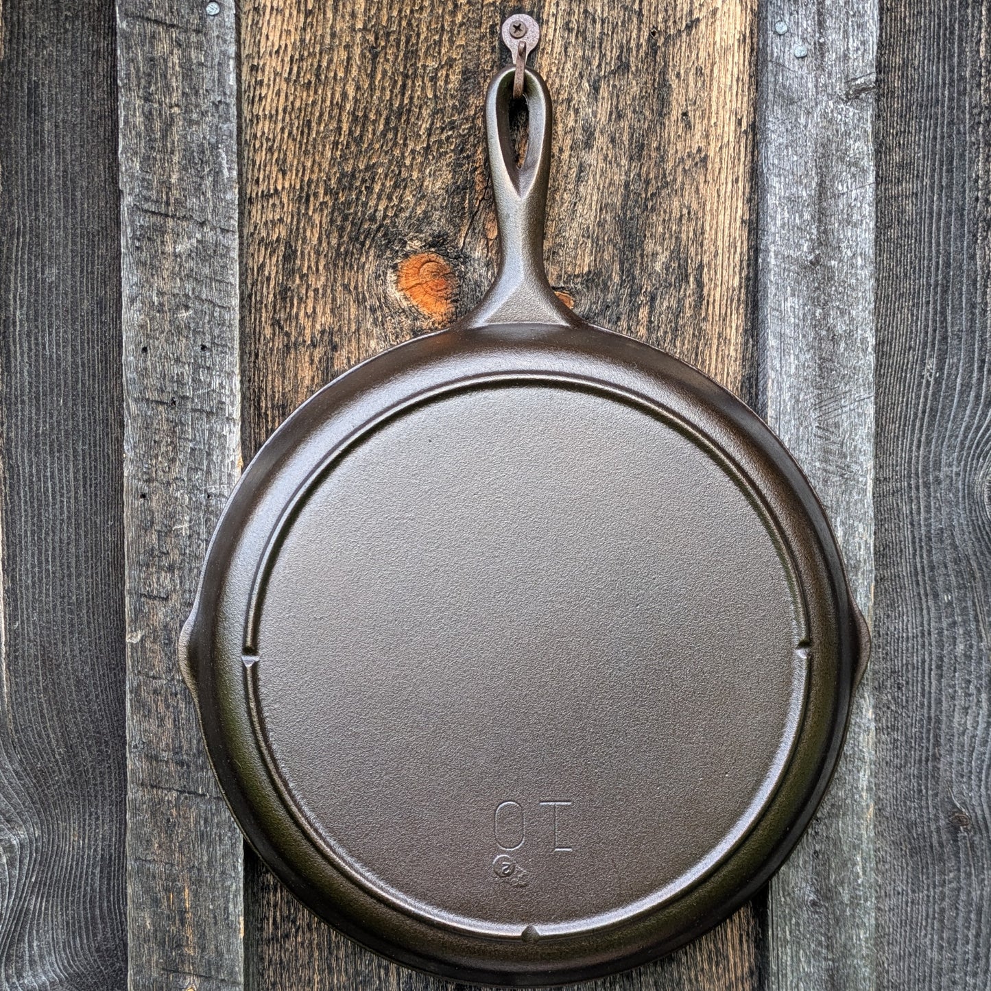 Vintage 1930's 3 Notch Lodge #10 Cast Iron Skillet