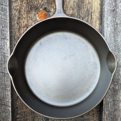 Griswold Small Block Logo #6 Cast Iron Skillet with Late Handle 699 W