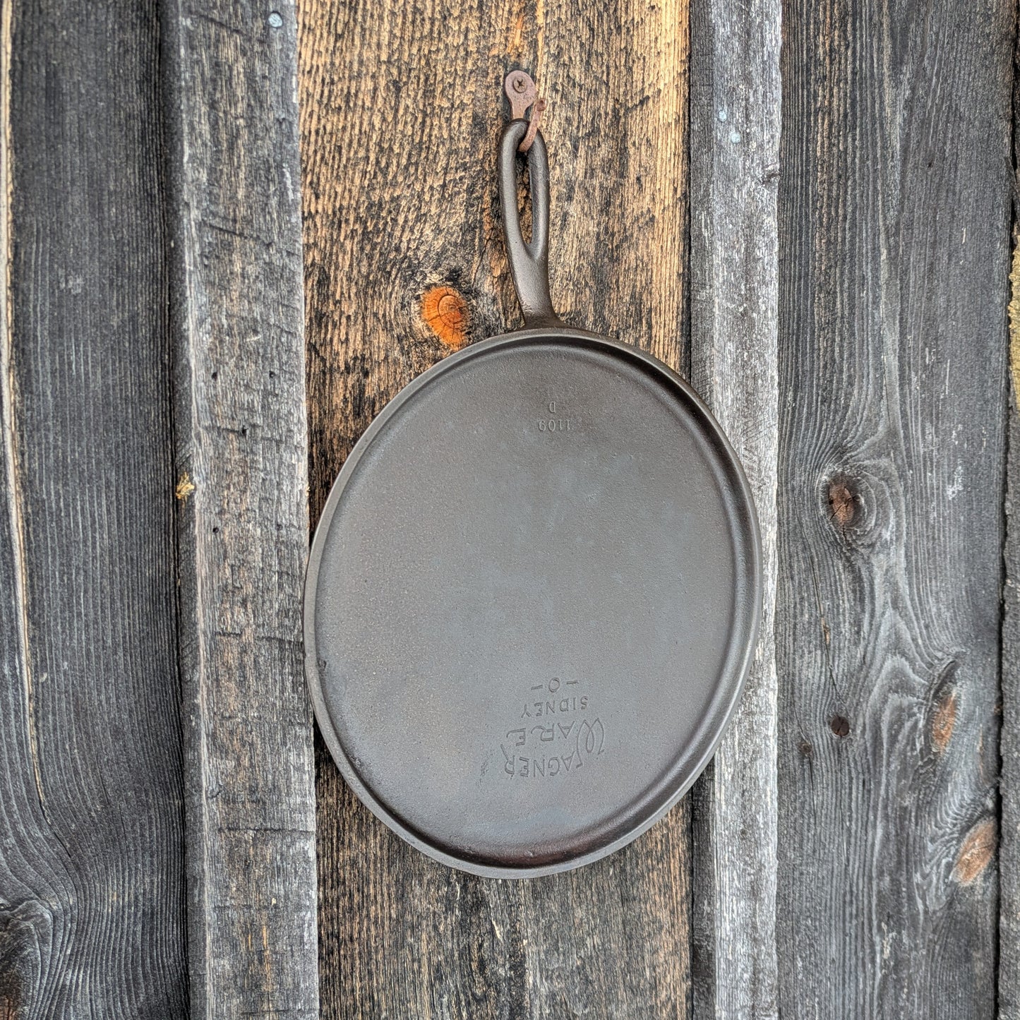 Wagner Ware Cast Iron Skillet Griddle #9 1109 D