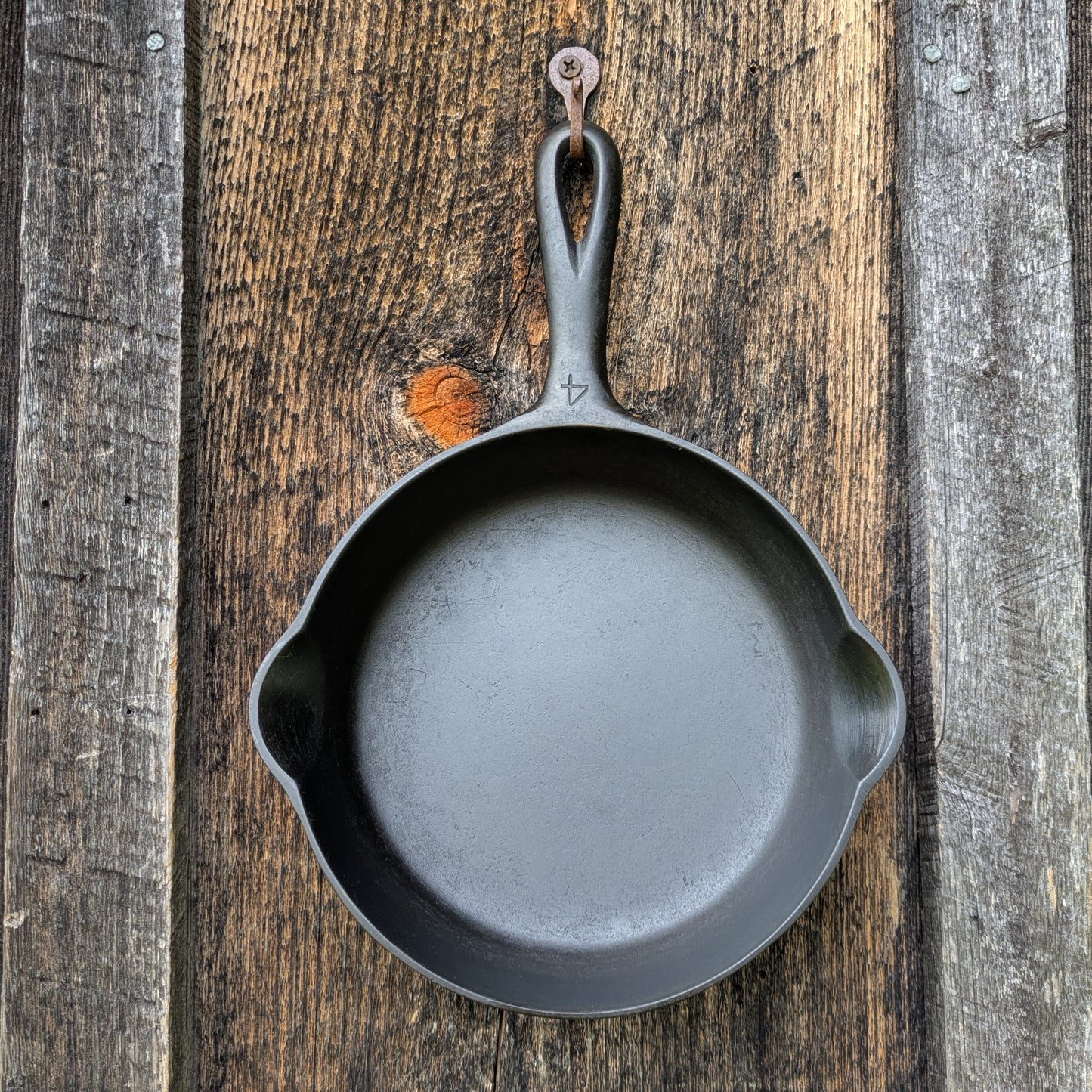 Vintage Griswold #4 Cast Iron Skillet with Large Block Logo 702 A
