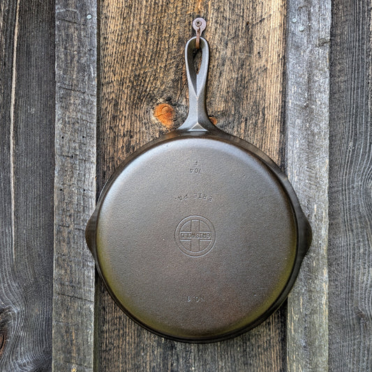 Vintage Griswold #8 Cast Iron Skillet with Early Handle 704 F