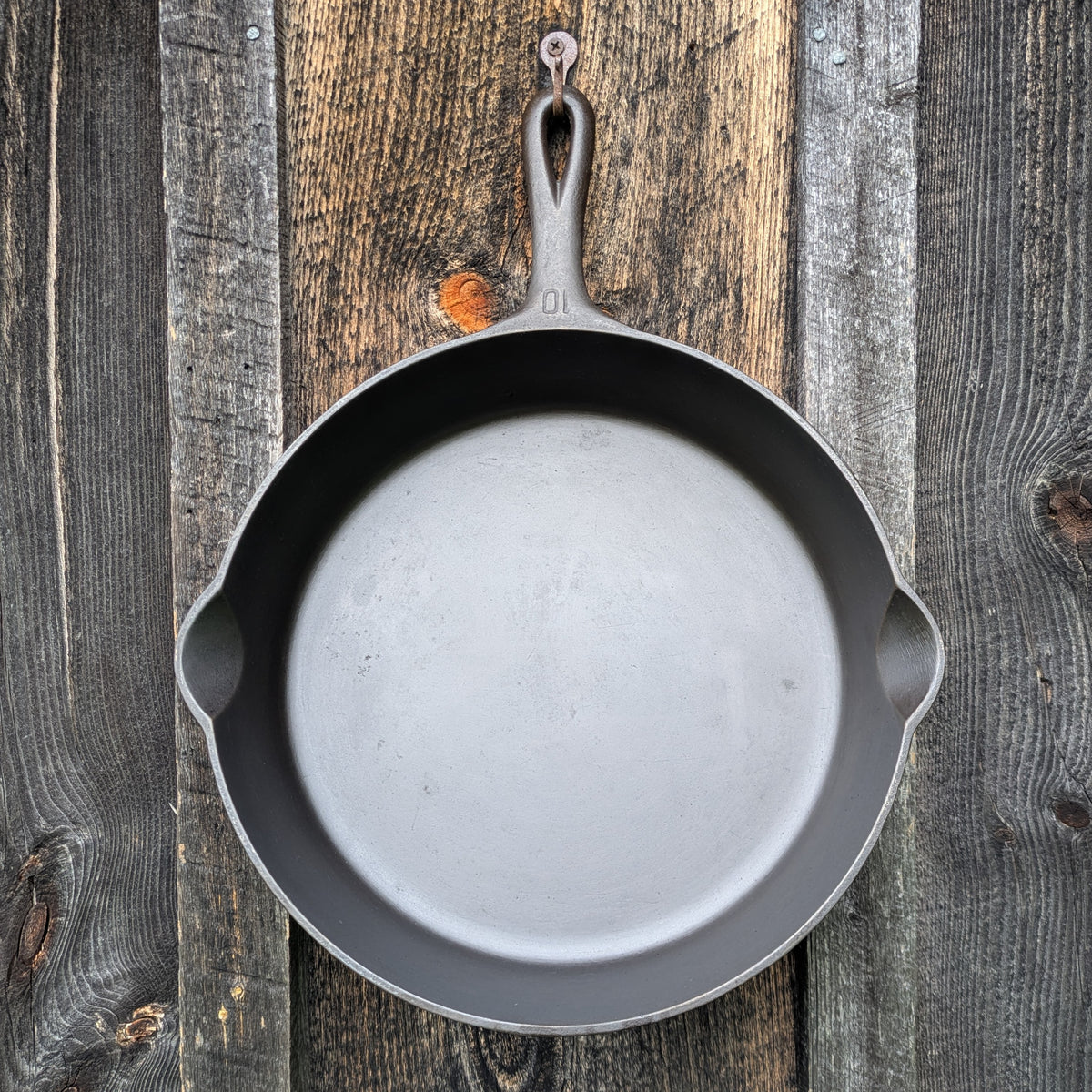 Griswold #10 Cast Iron Skillet with Large Block Logo and Heat Ring 716 A