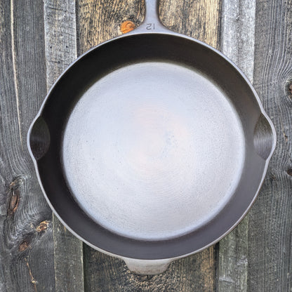 Vintage Unmarked Wagner Ware #12 Cast Iron Skillet 14 Inch