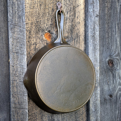 Antique Wapak #8 Cast Iron Skillet with Early Logo and Heat Ring