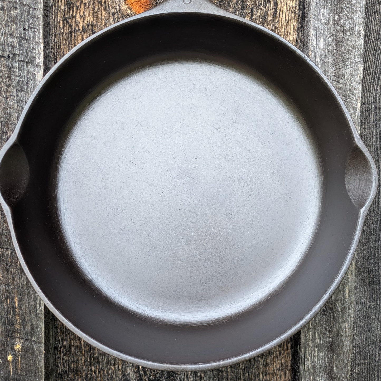 Vintage Wagner Ware #9 Cast Iron Skillet 1059