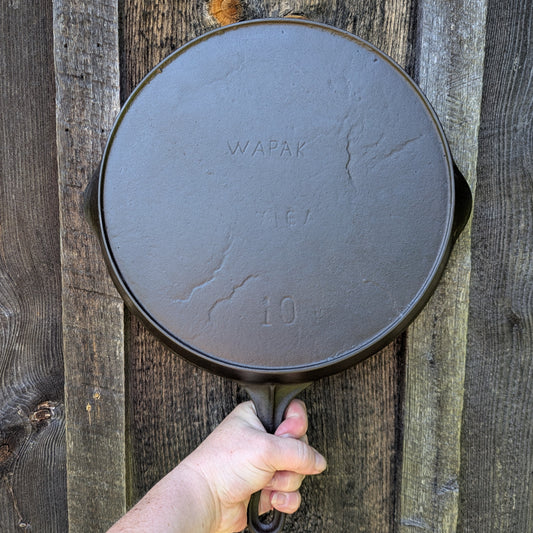 Antique Wapak #10 Early Logo Cast Iron Skillet with Heat Ring