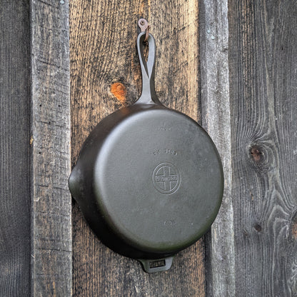 Vintage Griswold Hinge Tab #7 Cast Iron Skillet 2507