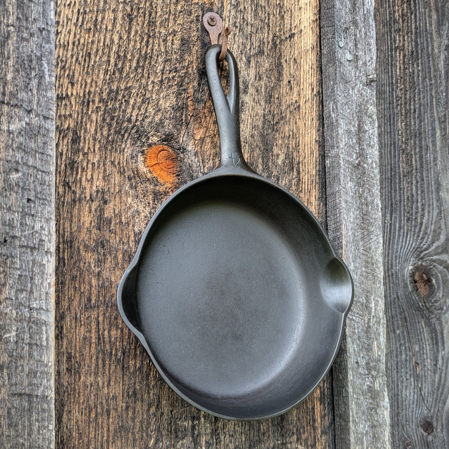 Vintage Griswold #4 Cast Iron Skillet with Large Block Logo 702 A