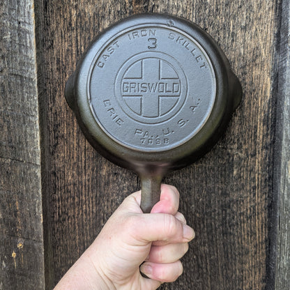 Griswold Large Block Logo #3 Cast Iron Skillet with Heat Ring 709 B